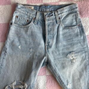 Women's Levi's jeans
